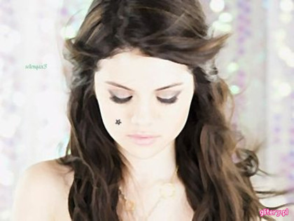 0070018251 - Selena Gomez