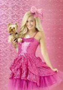 Ashley toata in roz cu un cutzulik - Ashley Tisdale blonda