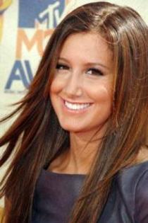 Ashley_Tisdale_1243847362