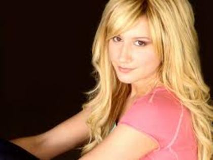 Ashley roz pal - Ashley Tisdale blonda