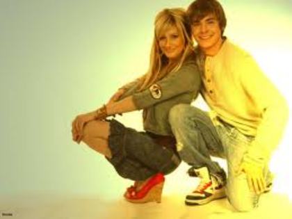 Ashley si Zac foarte adorabili - Ashley Tisdale si Zac Efron