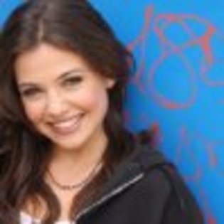 Danielle Campbell - Tema 13 pt scoala Brenda Song