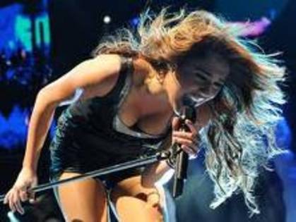 Miley canta - Miley Cyrus