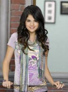 Selena pretty