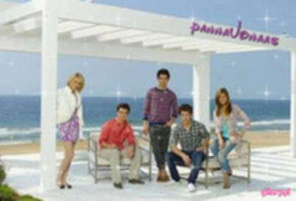 29770162_EFVRUMRHB - Jonas Brother