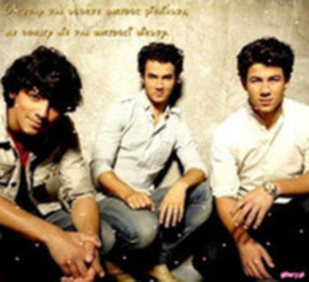 29770193_OUEPYWMLT - Jonas Brother