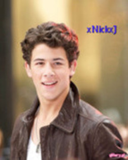 29770385_YBWBNNIUR - Nick Jonas