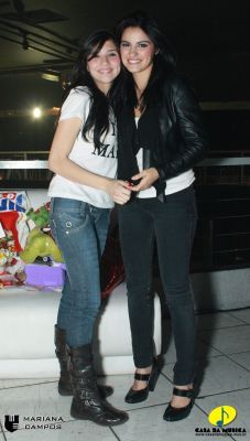 normal_Maite_Perroni_BR_Tour_Meet_BH_2010_1214_-_original