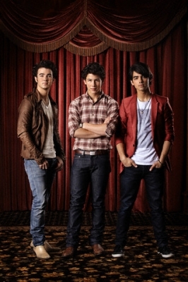 Jonas Brothers (1) - Jonas Brothers
