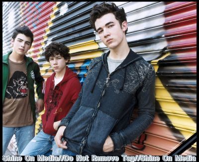 Jonas Brothers (51)