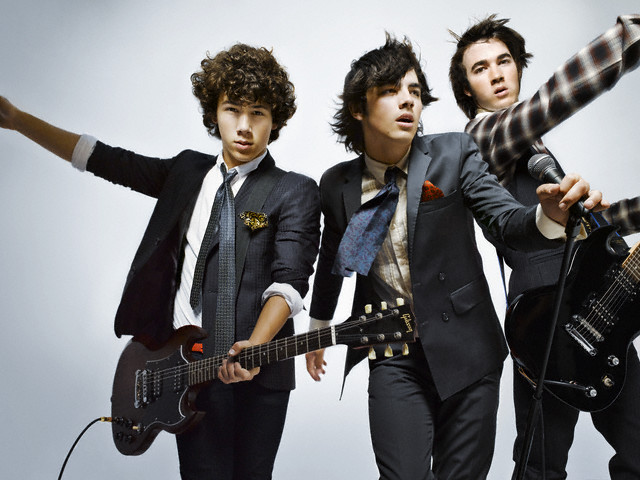 Jonas Brothers (4)