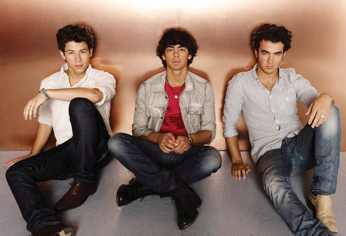 Jonas Brothers (10)