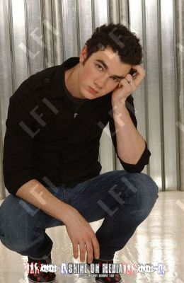 Joe (9)