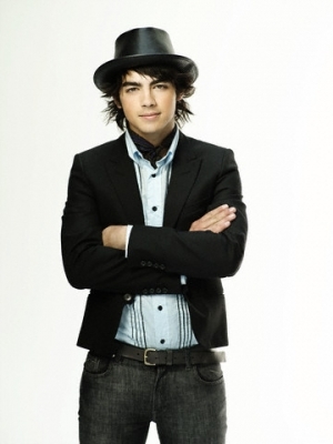 Joe (17)