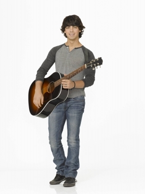 Joe (17) - Joe Jonas