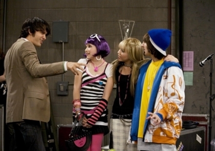 Hannah Montana 2 Episode Everybody Was Best Friend Fighting (8) - Hannah Montana 2 Episode Everybody Was Best Friend Fighting