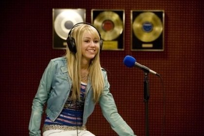 Hannah Montana 2 Episode 15 Song Sung Bad (9) - Hannah Montana 2 Episode 15 Song Sung Bad