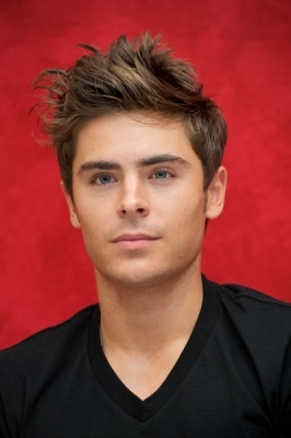 Zac Efron (40)