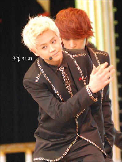 normal_18y1o4zgnl5mzmure6rt