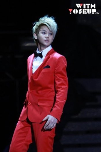 tumblr_lbvkbtIcp81qbufw2o1_400