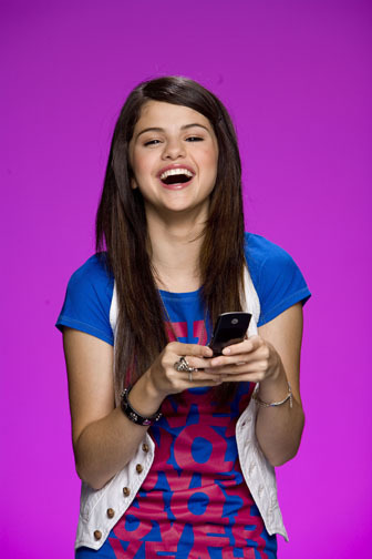2hckkmh - Selena Gomez