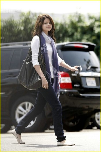 2iqer0i - Selena Gomez