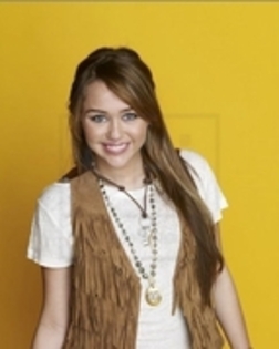 23765269_NKMPGPZJU - Miley Cyrus