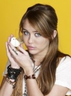 30085981_PUMHOEUNJ - Miley Cyrus