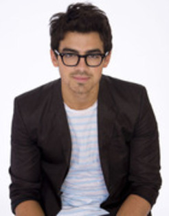 29754864_KEUXFXUOK - Joe Jonas