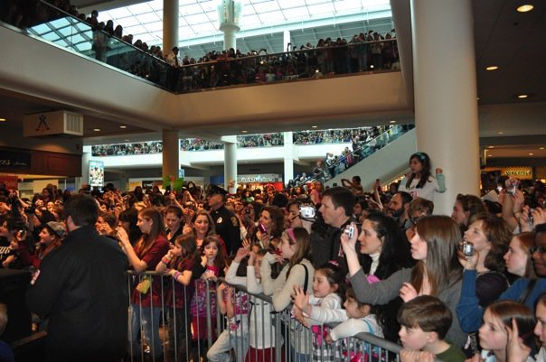 19355_303328935974_7961985974_3541410_666297_n