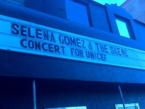 66343_448200485974_7961985974_5483907_5490289_n - selena gomez poze noi