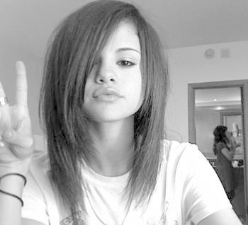 n7961985974_691244_7685 - selena gomez poze noi