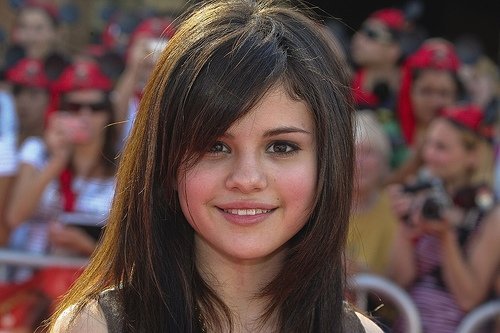 n7961985974_691245_7869 - selena gomez poze noi