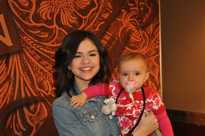 23509_375892500974_7961985974_3788046_3321864_n