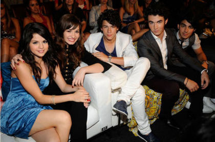 gallerymsg1232046359013 - Selena Gomez