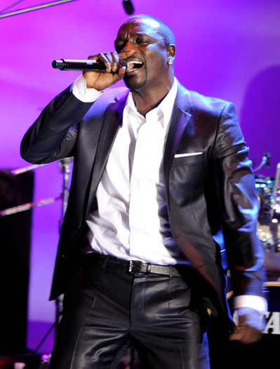 Akon+32nd+Anniversary+Carousel+Hope+Gala+Show+eRNMUErSyuvl - 32nd Anniversary Carousel Of Hope Gala - Show