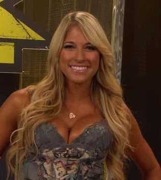 40949_149091015113457_141943412494884_299964_1654652_n - xXX Kelly Kelly XXx