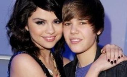 selena-gomez-justin-bieber-imi-este-ca-un-frate_size1 - selena gomez zice ca justin bieber ii este ca un frate