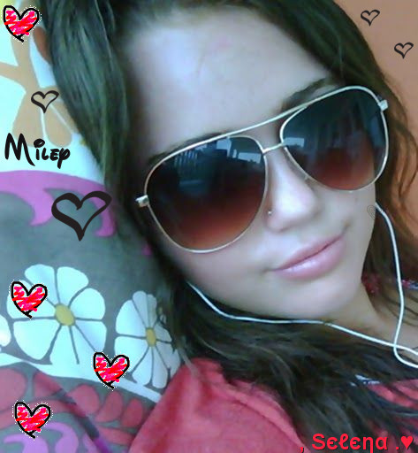 0072813829 - Miless Glittery