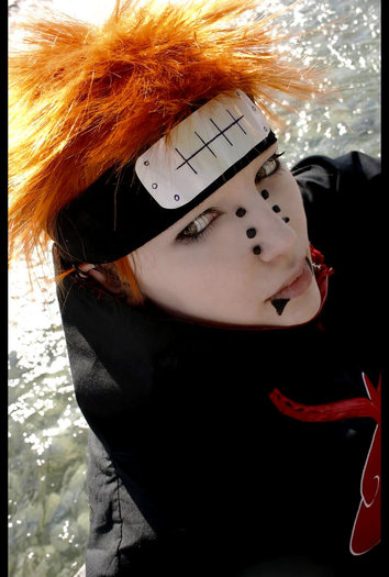 Let_the_world_feel_some_pain_by_Cytanin