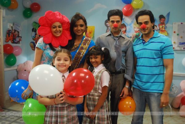 94146-still-from-tv-show-bidaai - Sapna Babul Ka Bidaai-Culoarea fericirii