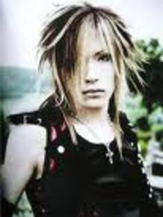 20 - 0-Uruha-0