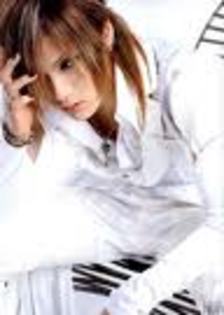 3 - 0-Uruha-0