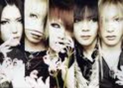 32 - The GazettE new look 2010