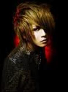 8 - Ruki