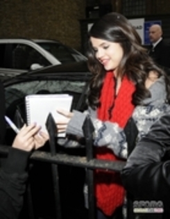 normal_005 - April 7th-Leaving the Wizards of Waverly Place event in London UK