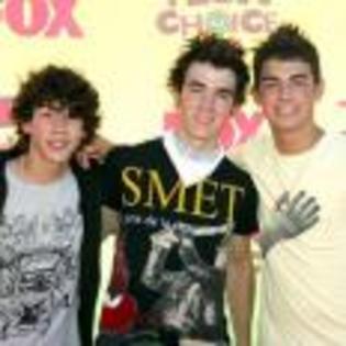 Kevin_Jonas_1264336696_1 - Jonas Brother