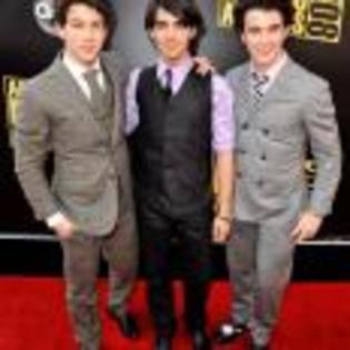 Kevin_Jonas_1264337848_3 - Jonas Brother