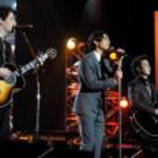 Kevin_Jonas_1264339182_1