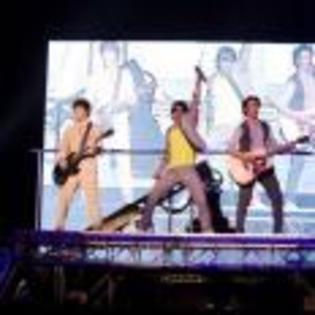 Kevin-Jonas-1237393682